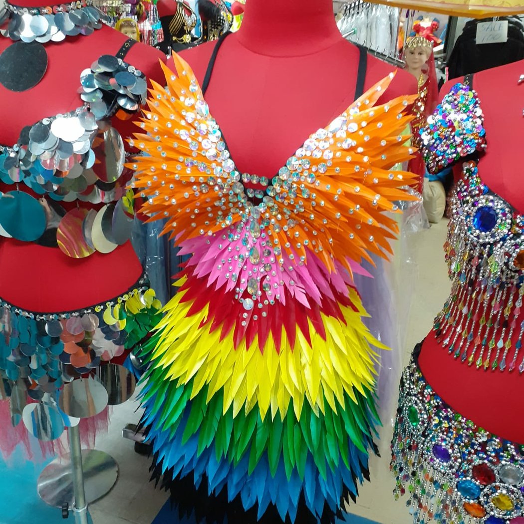 Sur RDV - Paris Bell spectacle - Costume Cabaret body paillettes - robe French cancan 1